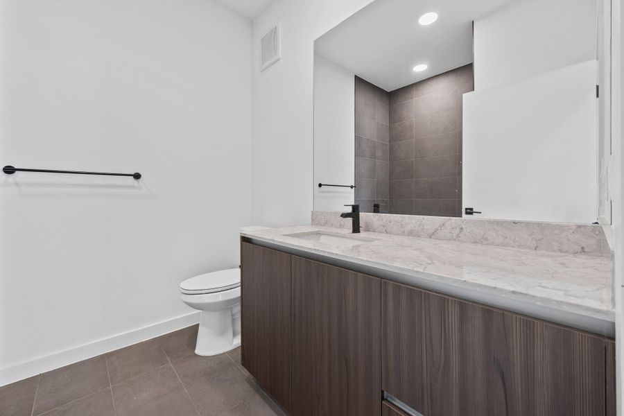 Furnished interior view inside a new home in , Austin (Image 12).