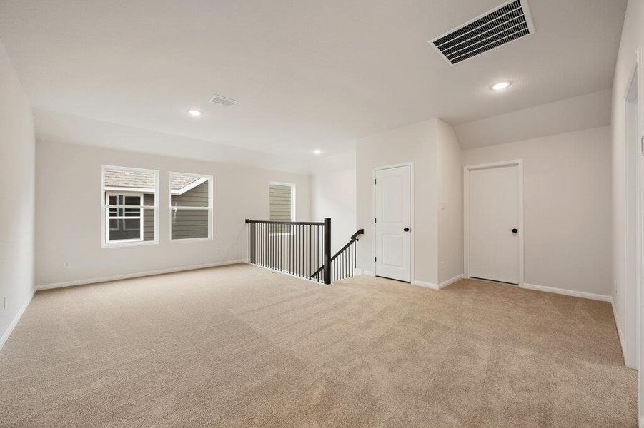 Spacious, unfurnished interior of a new home in Patterson Ranch, Georgetown (Image 29).