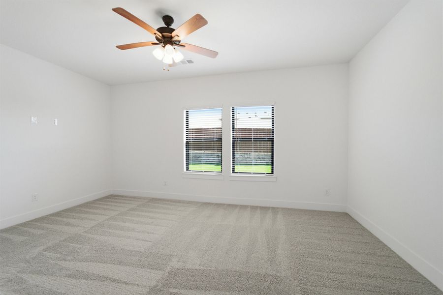 Spacious, unfurnished interior of a new home in Heartland, Crandall (Image 23).