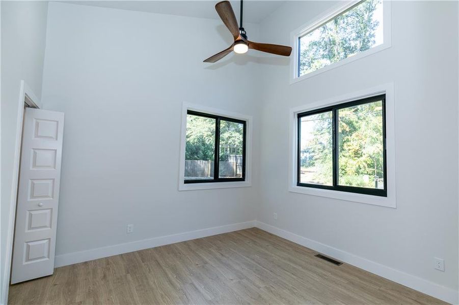 Spacious, unfurnished interior of a new home in , Atlanta (Image 22).