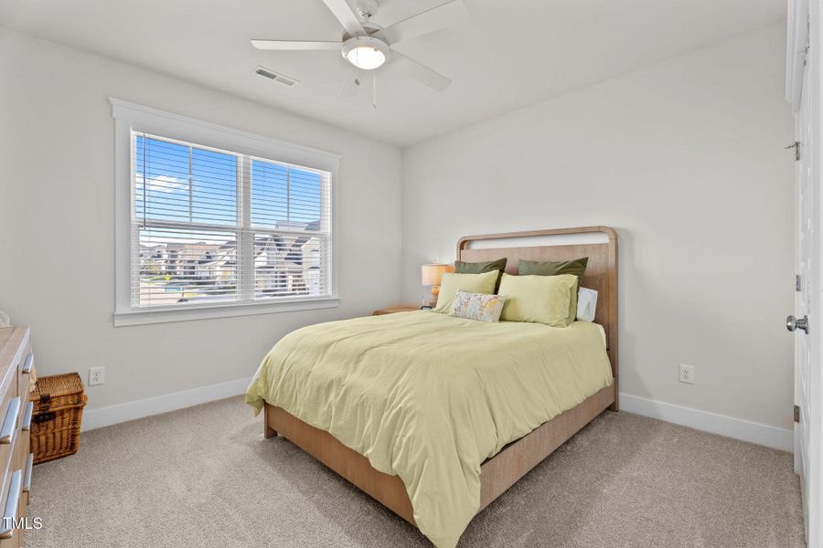 1753 Birdhaven- green room 1