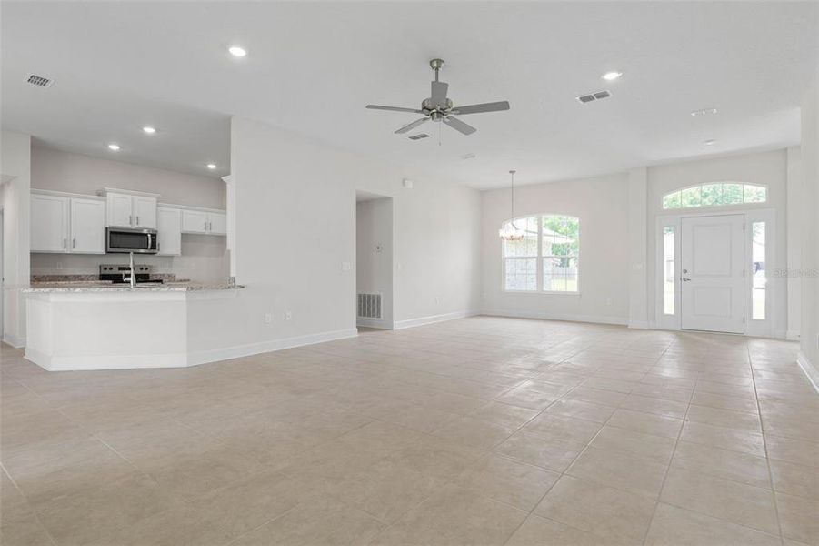 Spacious, unfurnished interior of a new home in , Palm Coast (Image 41).