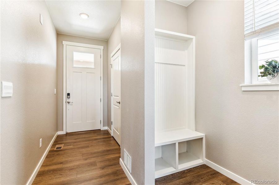 Spacious, unfurnished interior of a new home in Ridge at Johnstown, Johnstown (Image 17).