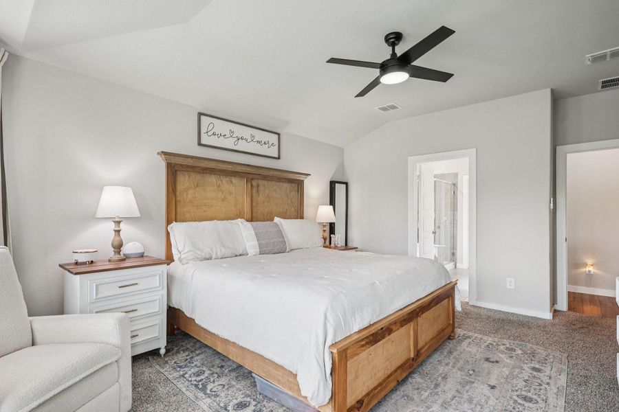 Furnished interior view inside a new home in Sundance Cove - Classic Series, Crosby (Image 4). Furnished interior view inside a new home in Sundance Cove - Classic Series, Crosby (Image 4).