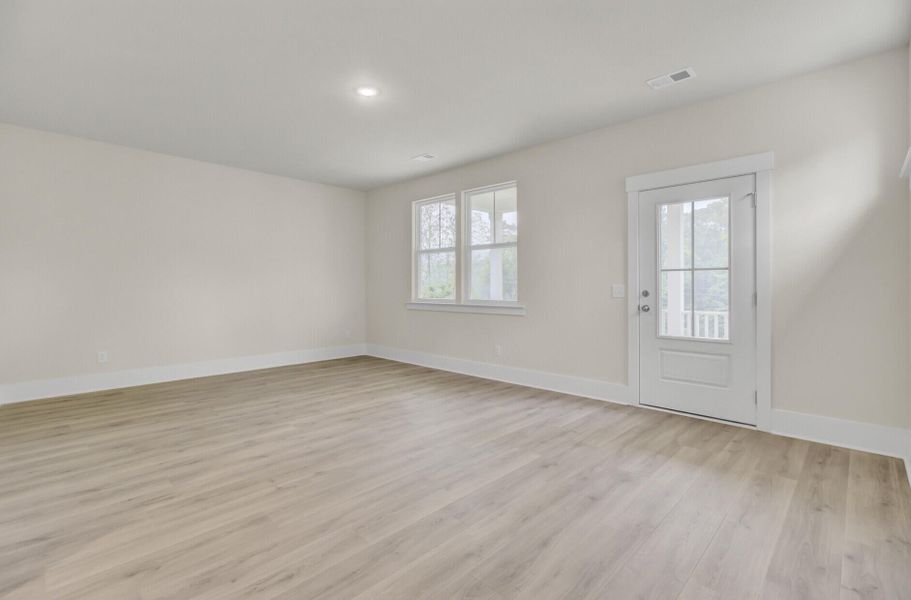 Spacious, unfurnished interior of a new home in Indigo Grove Single Family Homes, Johns Island (Image 53).