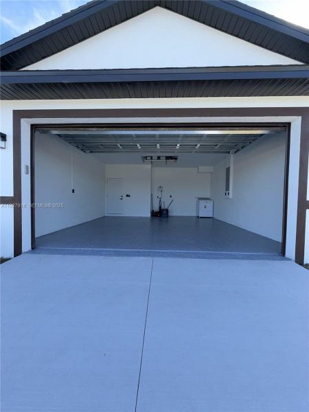 Exterior details and patio area of a home in , Labelle (Image 25).