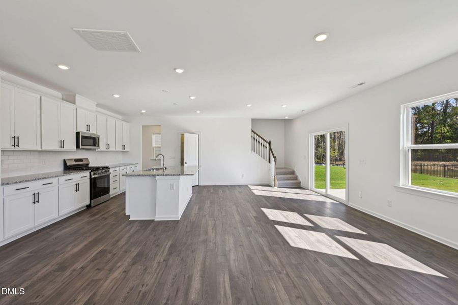 62-web-or-mls-513 Soar Ln - 013