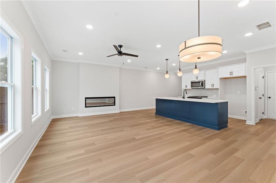 Spacious, unfurnished interior of a new home in Cherokee Township, Acworth (Image 16).