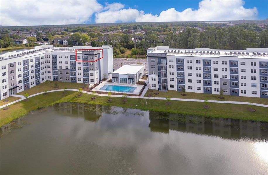 Condo located in Orlando, FL showcasing its design and architecture (Image 4).