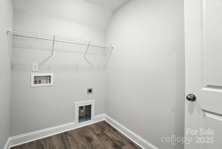 Image 48 of a home in Harrisburg Village. Image 48 of a home in Harrisburg Village.