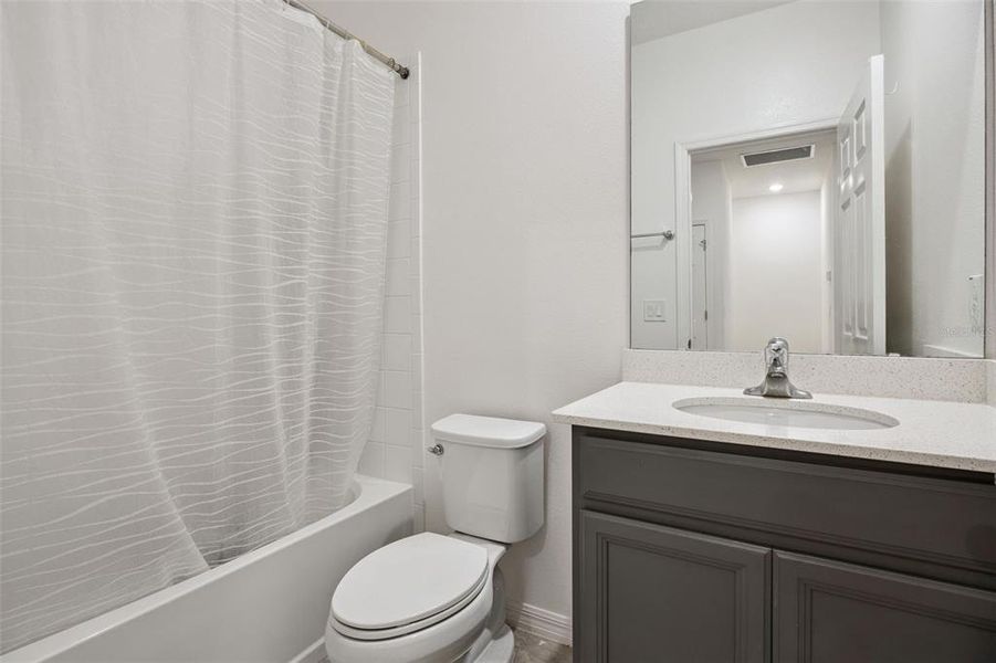 Furnished interior view inside a new home in , Winter Garden (Image 6).