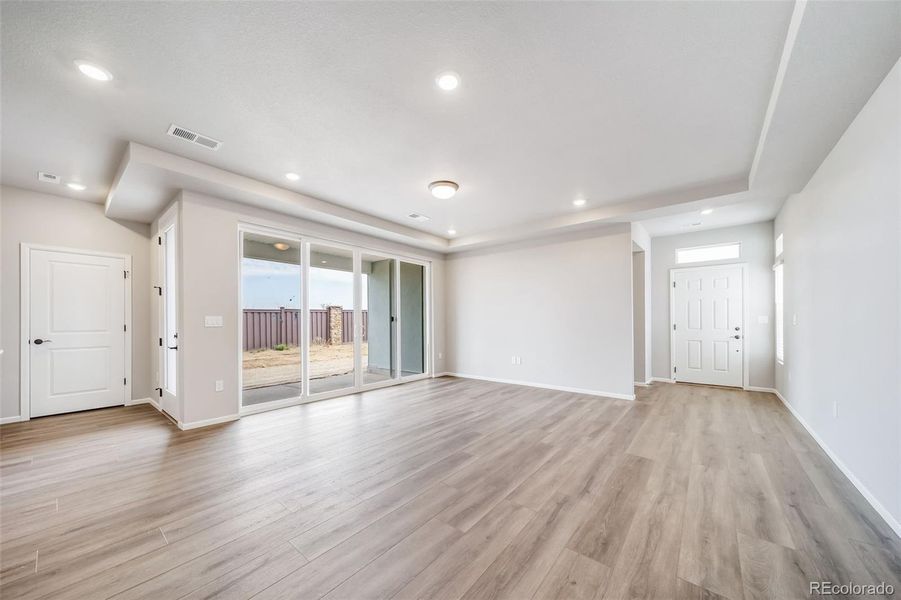 Spacious, unfurnished interior of a new home in The Reserve, Aurora (Image 6).