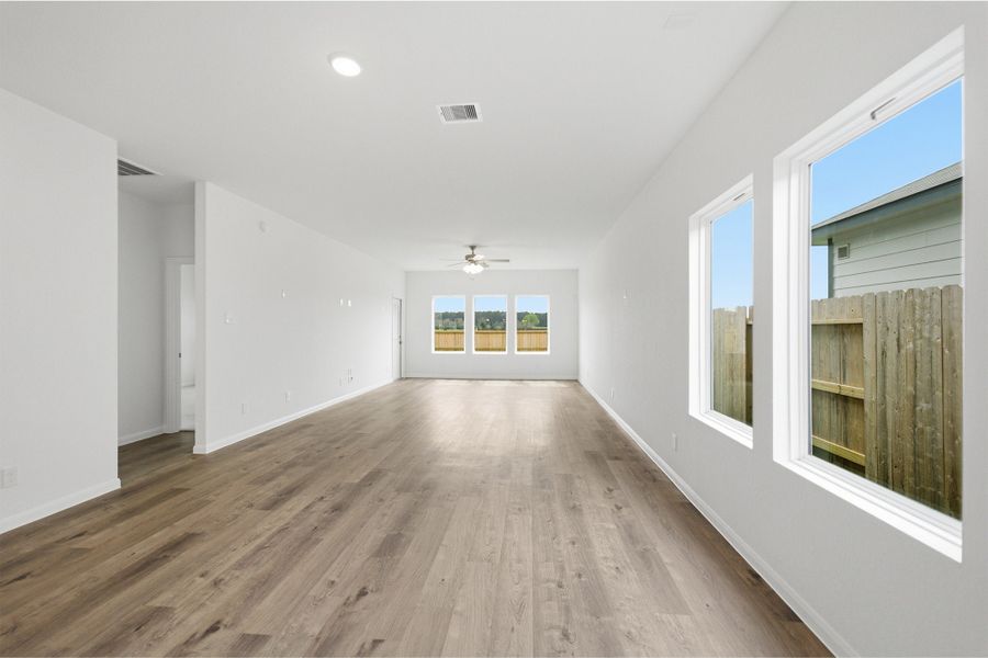 Spacious, unfurnished interior of a new home in Colony at Pinehurst, Pinehurst (Image 26).