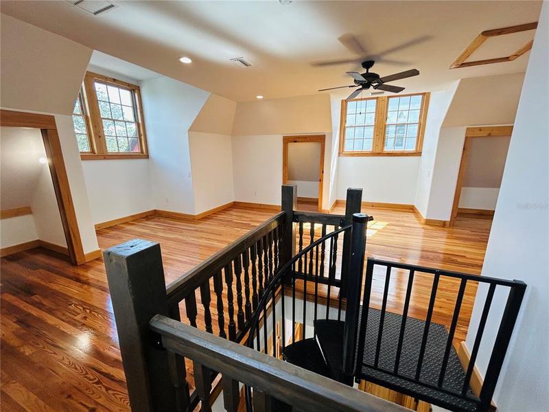 Spacious, unfurnished interior of a new home in , Gainesville (Image 38).