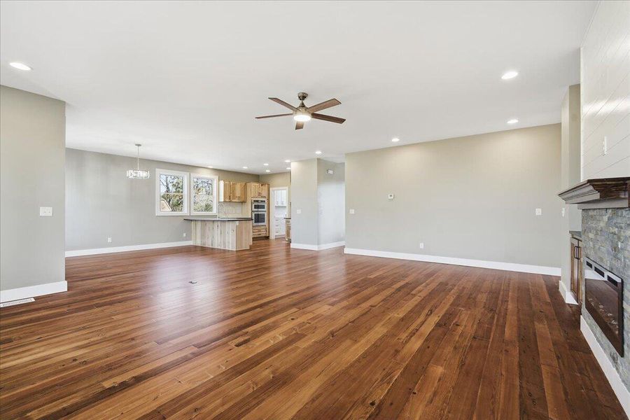Spacious, unfurnished interior of a new home in , North Charleston (Image 55).
