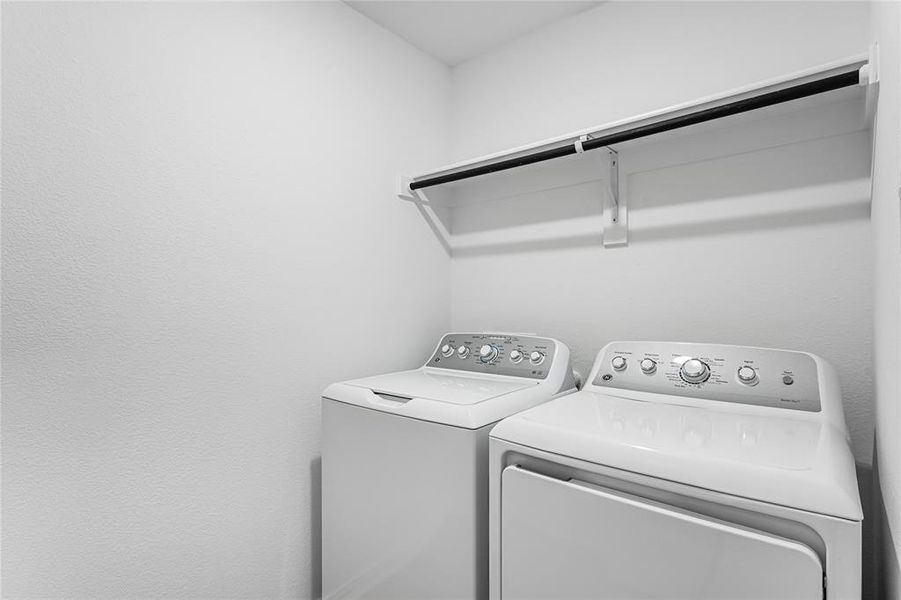 Furnished interior view inside a new home in River Ridge, Crandall (Image 11). Furnished interior view inside a new home in River Ridge, Crandall (Image 11).