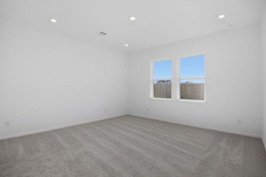 21847 Honey Scent ~ Ready Now