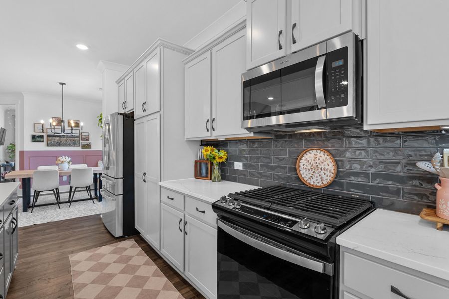 Furnished interior view inside a new home in , Ravenel (Image 18).