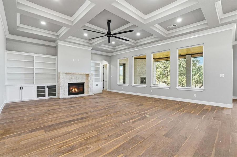 Spacious, unfurnished interior of a new home in , Weatherford (Image 35).