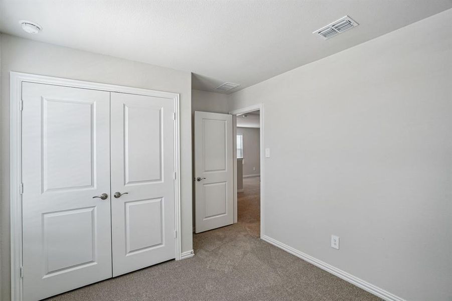 Photo is not of the actual home, but is an inspirational photo of builder’s model home and may depict options, furnishings, and/or decorator features that are not included. Photo is not of the actual home, but is an inspirational photo of builder’s model home and may depict options, furnishings, and/or decorator features that are not included.