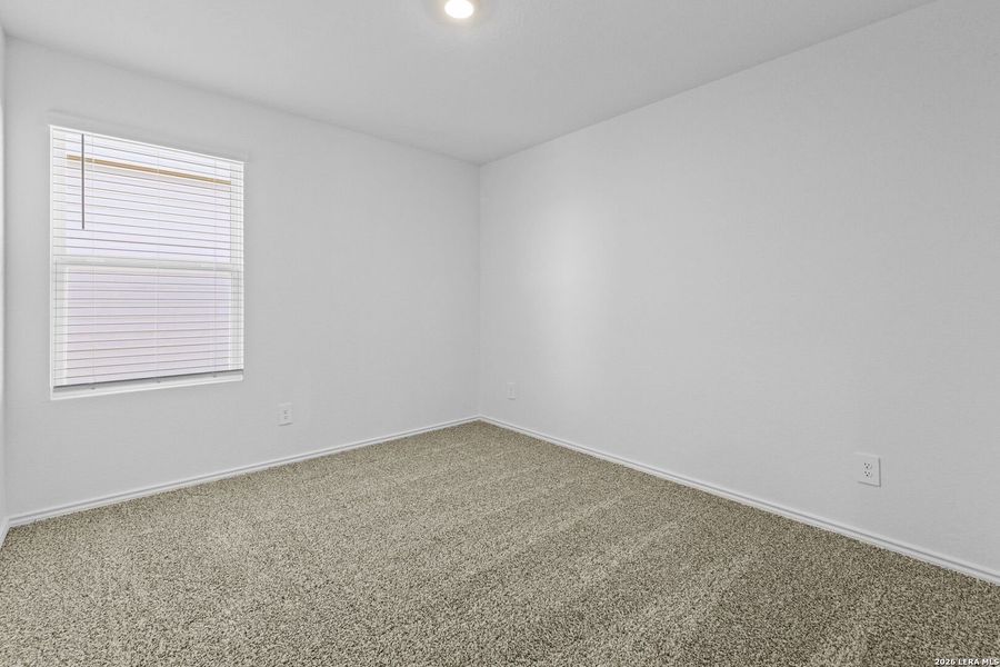Spacious, unfurnished interior of a new home in Hickory Ridge, Elmendorf (Image 19).