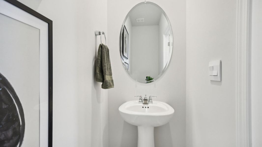 Image 28 of a home in King's Landing.