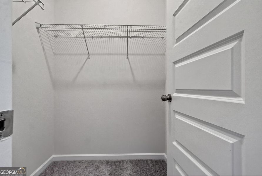 Spacious, unfurnished interior of a new home in Stonebridge North, Macon (Image 31).