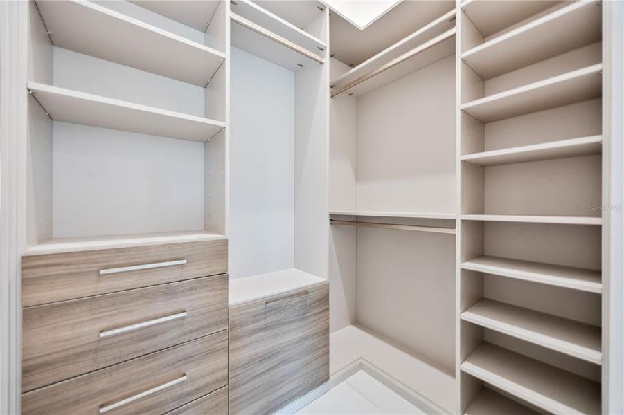 Image 43 of a home in .