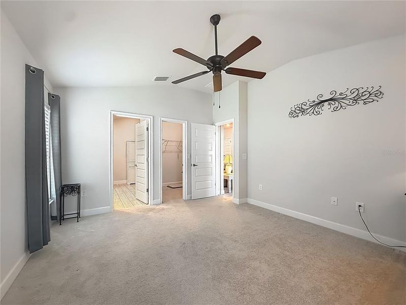 Spacious, unfurnished interior of a new home in , Spring Hill (Image 21).