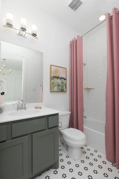 Presley III Full Bathroom Presley III Full Bathroom