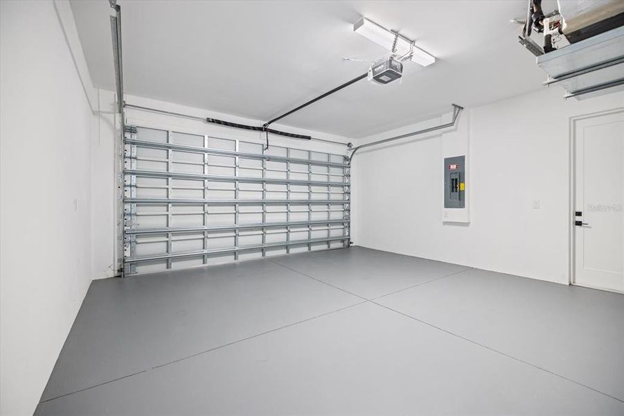 Spacious, unfurnished interior of a new home in , North Port (Image 25).