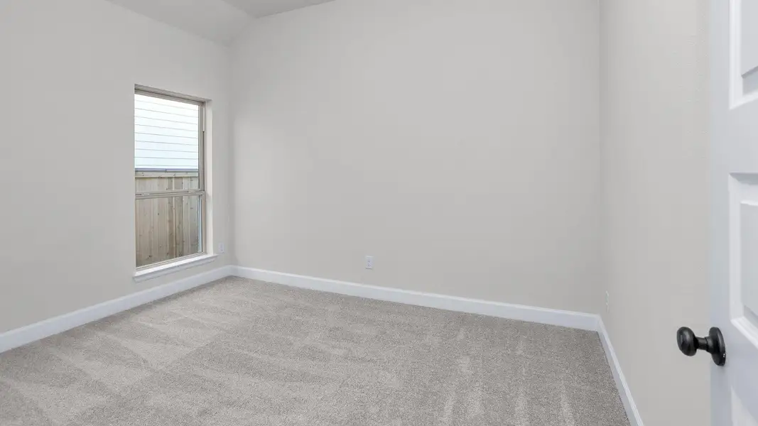 Spacious, unfurnished interior of a new home in Kresston, Magnolia (Image 11).