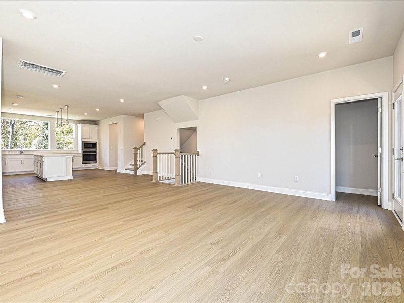 Lving room with Powder Lving room with Powder