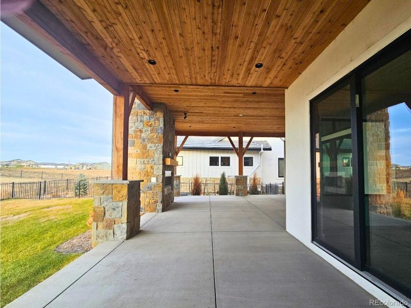 Privacy with a lookout