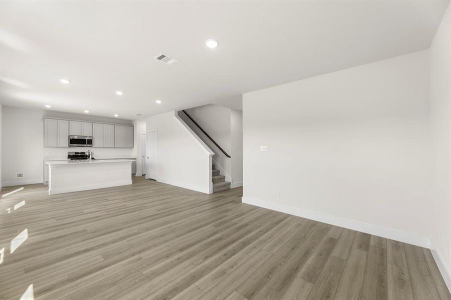 10. 2406 Stonebriar - Dining (2)