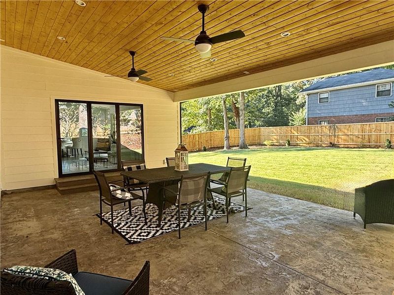 Exterior details and patio area of a home in , Dunwoody (Image 33).