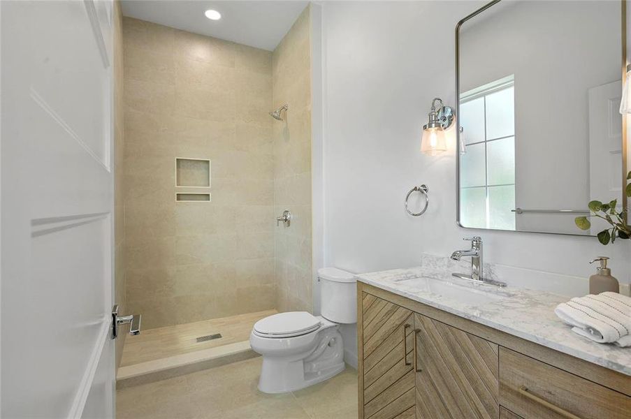Furnished interior view inside a new home in , Winter Park (Image 42).