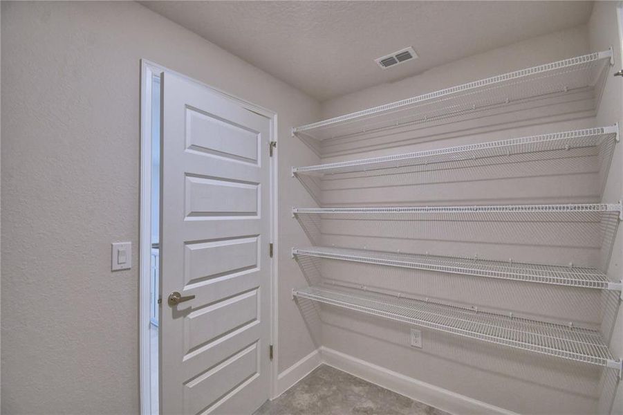 Spacious, unfurnished interior of a new home in Cadence Crossing, Auburndale (Image 14).