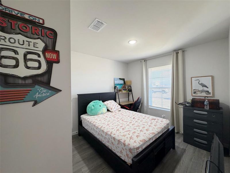 Furnished interior view inside a new home in , Abilene (Image 17).