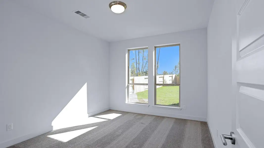 Spacious, unfurnished interior of a new home in Evergreen 70', Conroe (Image 10). Spacious, unfurnished interior of a new home in Evergreen 70', Conroe (Image 10).