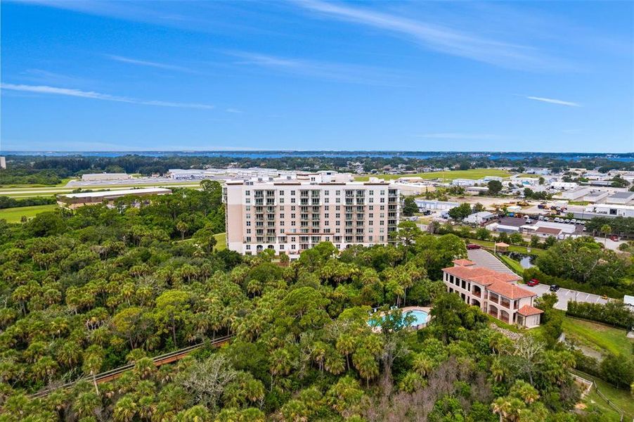 Condo located in Merritt Island, FL showcasing its design and architecture (Image 31).