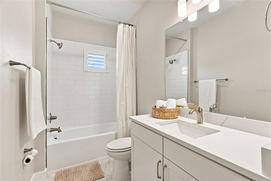 Furnished interior view inside a new home in SeaFlower – Bungalow Homes, Bradenton (Image 27).