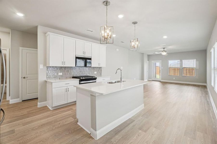 Photo is not of the actual home, but is an inspirational photo of builder’s model home and may depict options, furnishings, and/or decorator features that are not included. Photo is not of the actual home, but is an inspirational photo of builder’s model home and may depict options, furnishings, and/or decorator features that are not included.