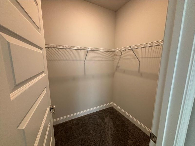 Spacious, unfurnished interior of a new home in Tuscany Hills, Douglasville (Image 25).