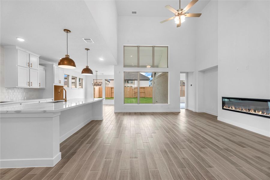 Spacious, unfurnished interior of a new home in Candela, Richmond (Image 11).