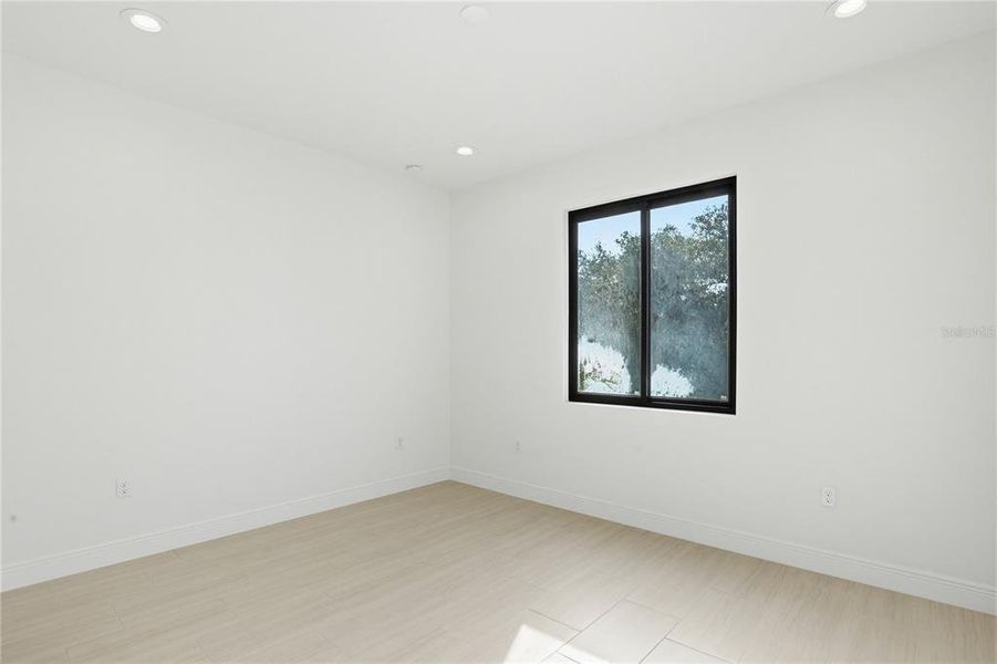 Spacious, unfurnished interior of a new home in , North Port (Image 34).