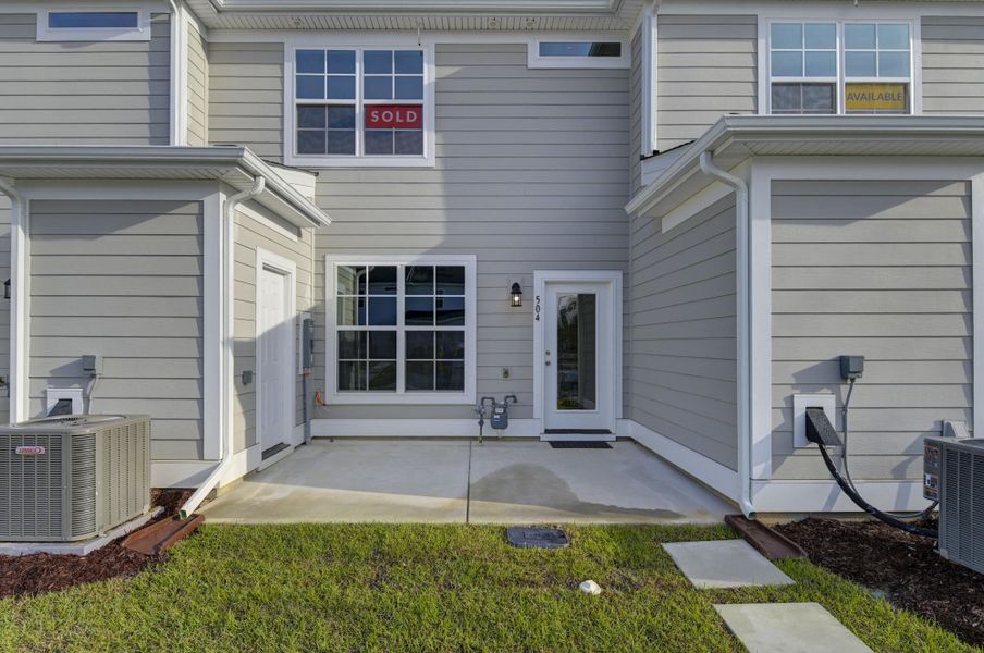 Exterior details and patio area of a home in Lake Carolina Townhomes, Columbia (Image 25).