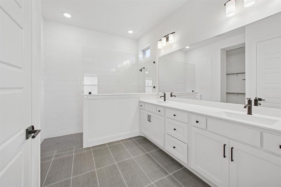 Furnished interior view inside a new home in Elements at Viridian - Garden Series, Arlington (Image 8).