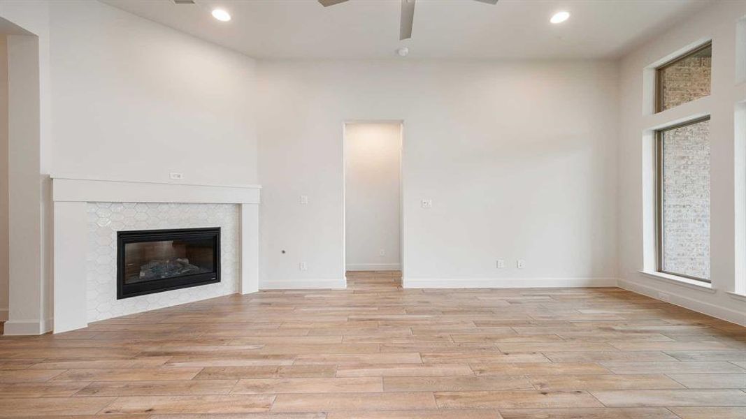 Spacious, unfurnished interior of a new home in Cambridge Crossing, Celina (Image 16).
