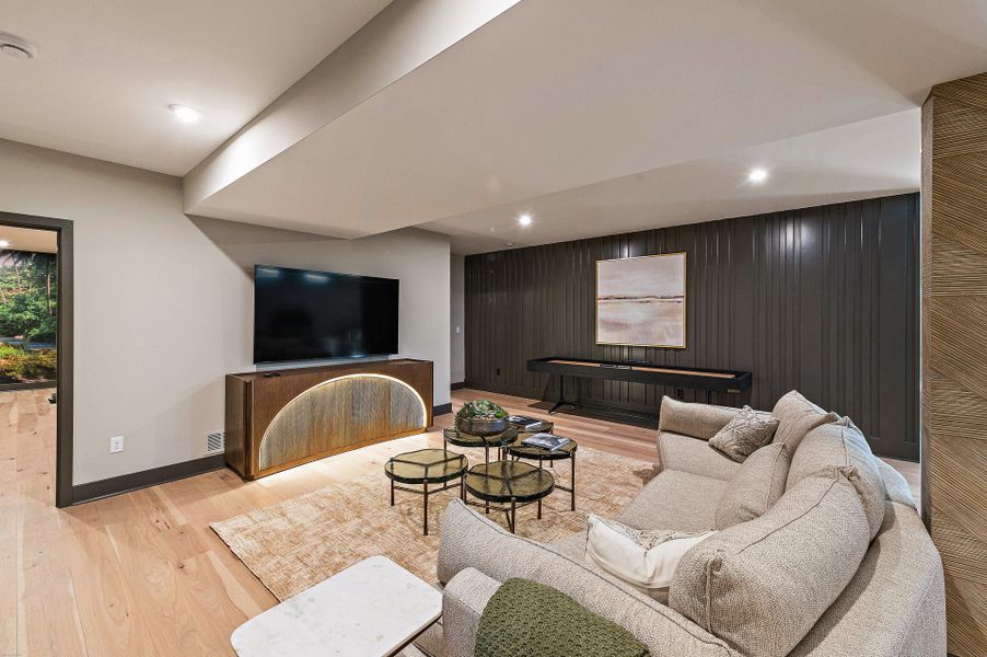 Representative furnished interior of a home built from the Winslow by Fischer Homes in Twin Lakes, Hoschton (Image 28).